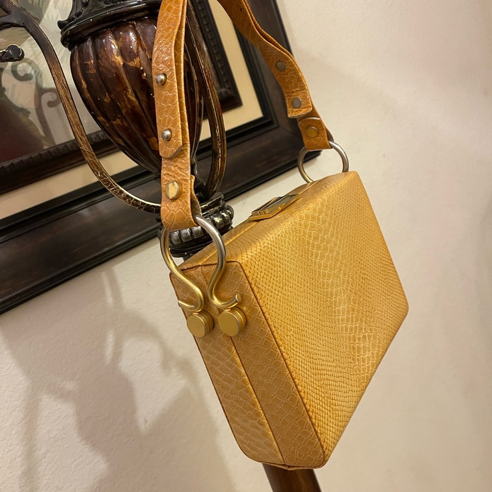 Vintage Rodo please check all picture of condition - Picture 3 of 17